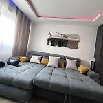 Tres Bel Premiumsteinbach-parking Apartamento *