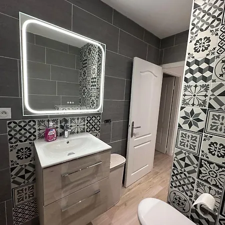 Tres Bel Premiumsteinbach-parking Apartamento